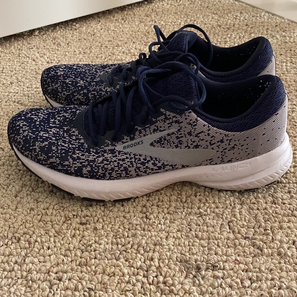 Brooks Launch 6 - Picture 4 of 6